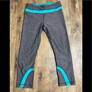 Lululemon Capri Leggings Grey and turquoise run
